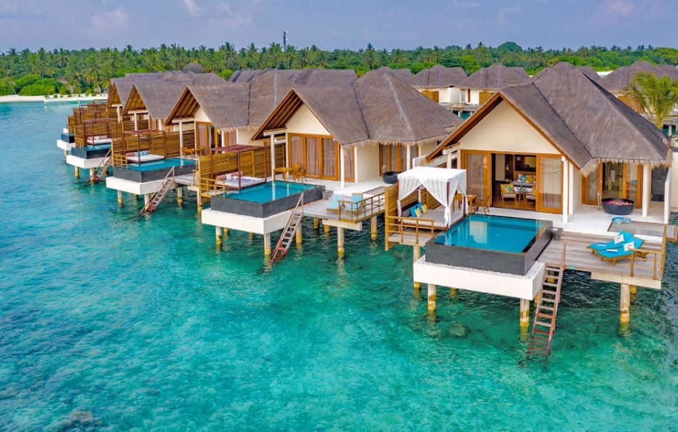 Скидки на жаркое лето в Furaveri Maldives 5*