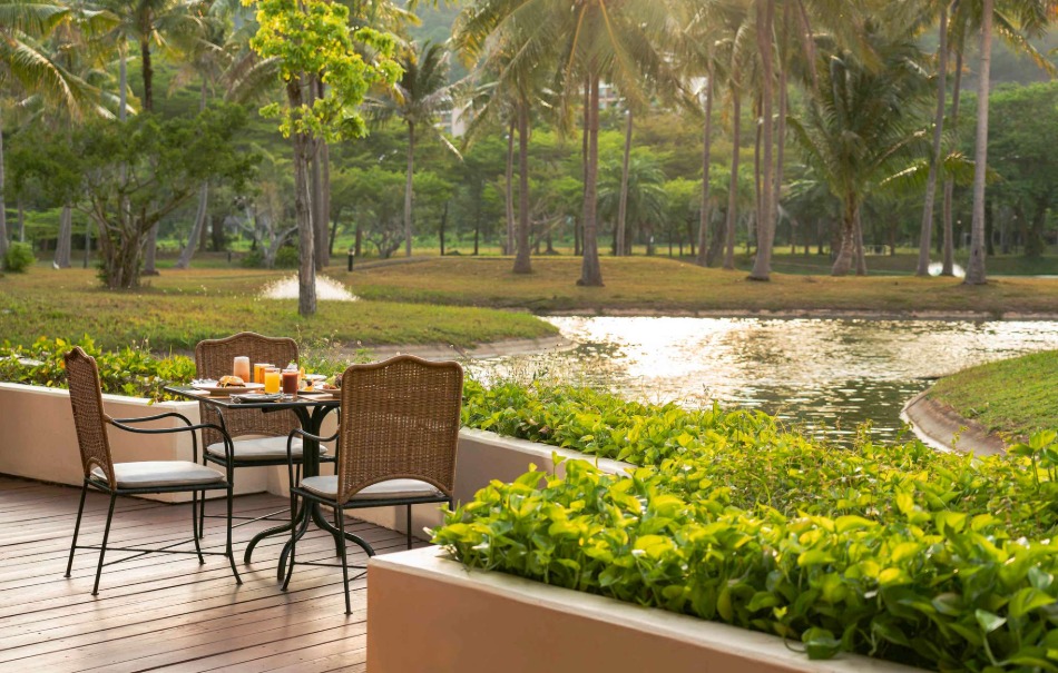В отеле Pullman Phuket Karon Beach Resort проходят ремонтные работы 
