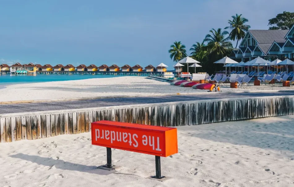 Отдыхать в The Standard, Maldives выгодно: скидки до 50% и повышение питания