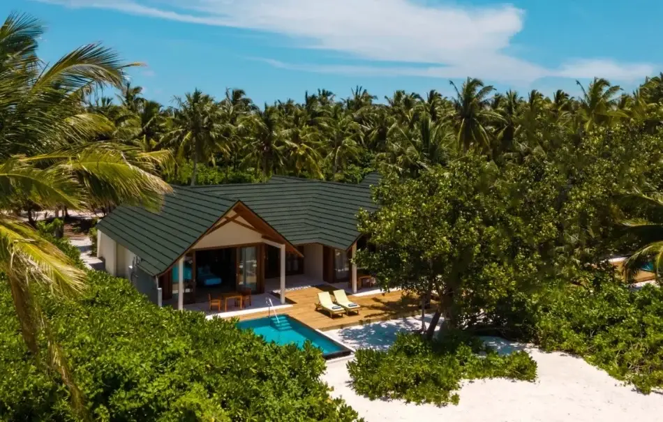 Мальдивы для компании: в Furaveri Island Resort & Spa действуют акции при выборе резиденции