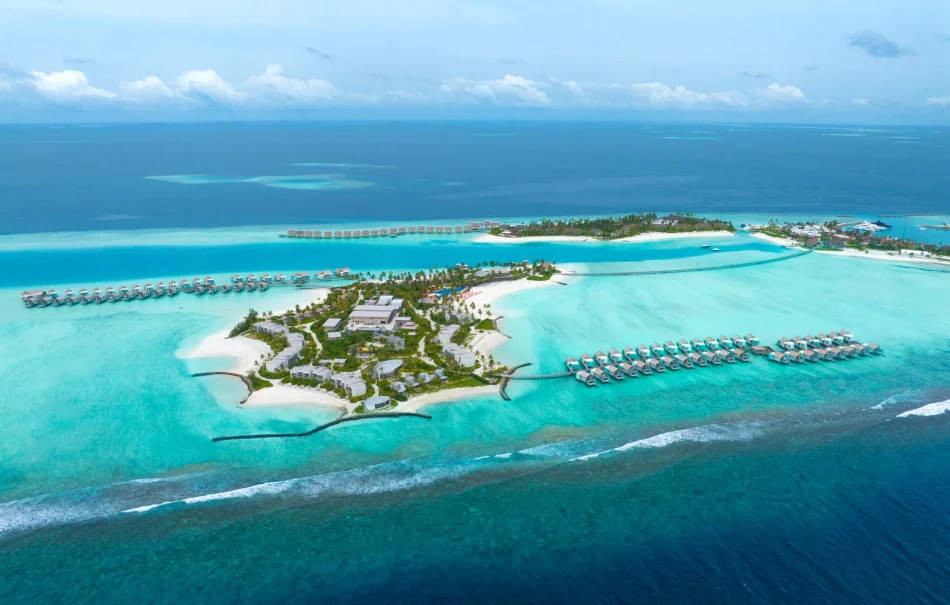 Яркий отдых на Мальдивах в Hard Rock Hotel Maldives и SAii Lagoon Maldives